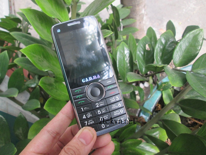 Điện thoại 4 sim pin khủng Gamma 