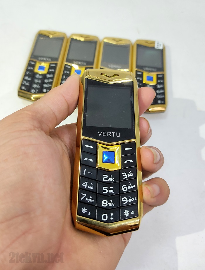 dien-thoai-vertu-a88-2tekvn.net 1