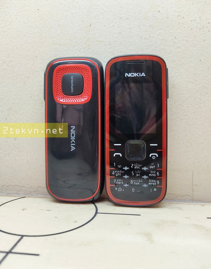 Nokia 5030 có thiết kế độc đáo