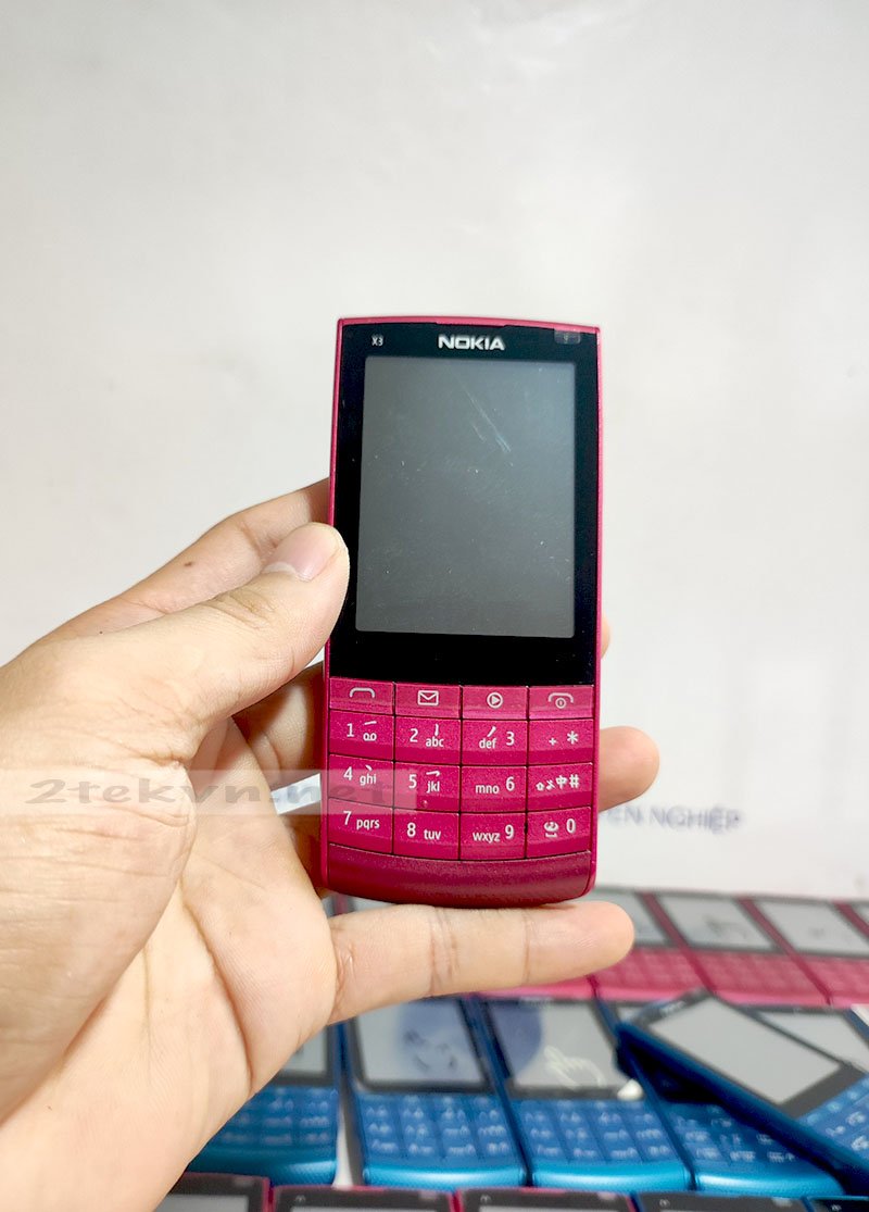 Nokia X3-02 sở hữu màn hình lớn rộng 2.4 inch