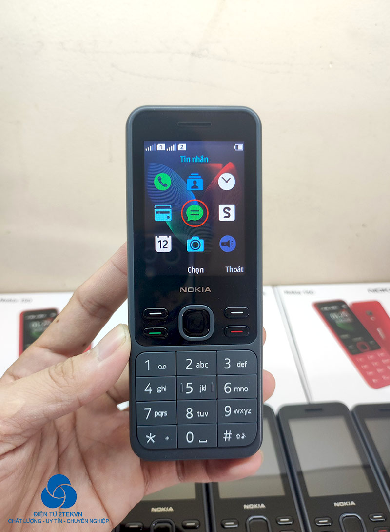 Nokia 150 (2020) sở hữu màn hình màu rộng 2.4inch