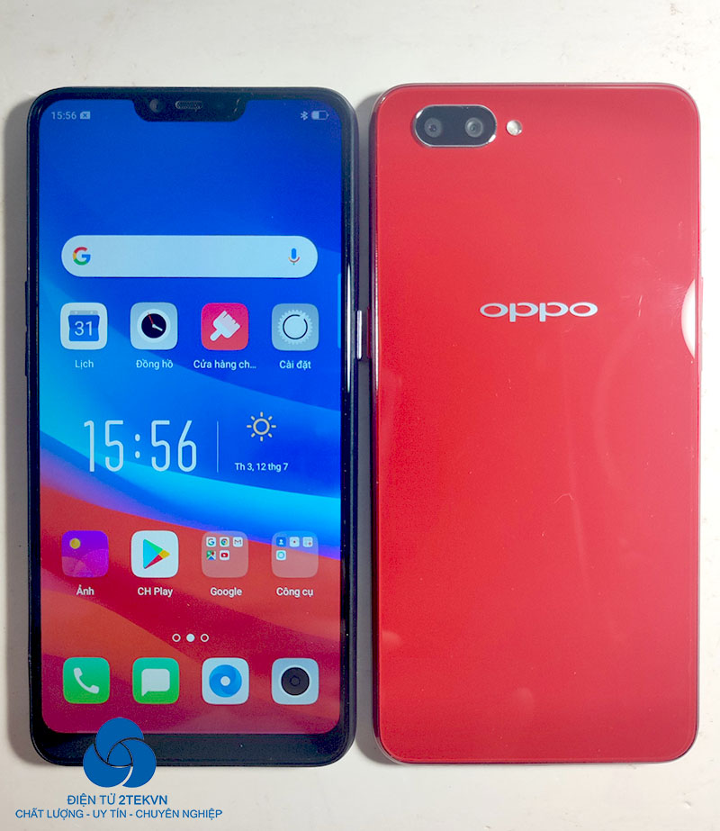 Oppo A3s có thiết kế màn hình tai thỏ độc đáo cùng mặt lưng kính sang trọng