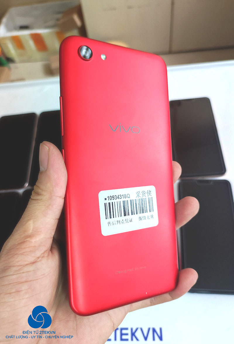 Vivo Y81 sở hữu camera sau 13MP cùng nhiều chế độ chụp hấp dẫn