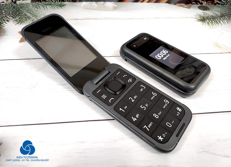 Nokia 2760 Flip kiểu dáng nắp gập thời trang