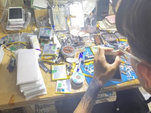 Anh Nhan Vien 2tek 4